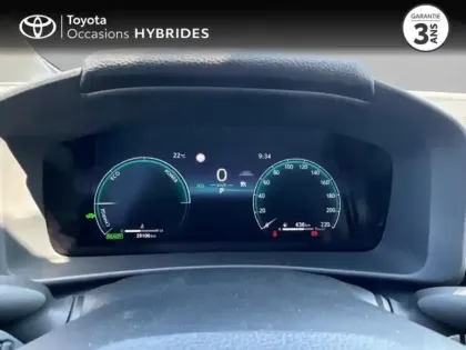Photo 11 Toyota C-HR  1.8 Hybride 140ch Dynamic NG23