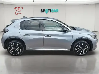 Photo 7 Peugeot 208  1.2 Hybrid 110ch GT e-DCS6