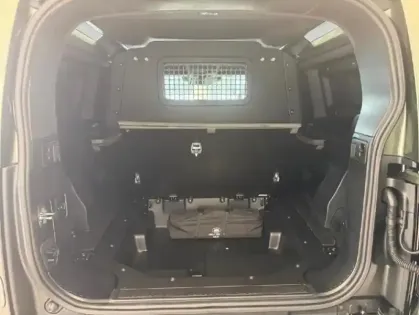 Photo 10 Land rover Defender  90 3.0 D250 Hard Top X-Dynamic SE