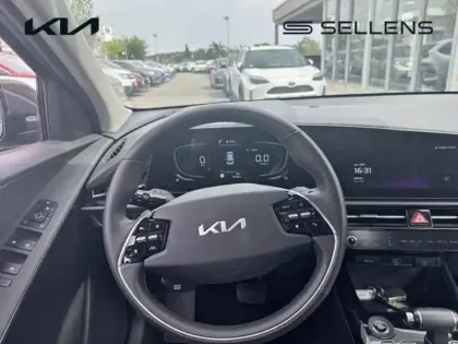 Photo 12 Kia Niro  1.6 GDi 129ch HEV Active DCT6