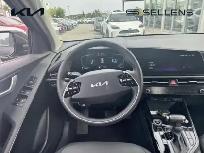 Photo 8 Kia Niro  1.6 GDi 129ch HEV Active DCT6
