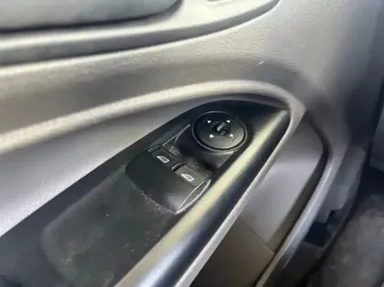 Photo 5 Ford Transit Connect Fourgonnette L2 1.0E 100ch E85 Trend