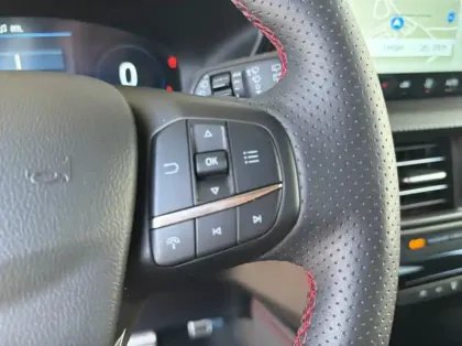 Photo 20 Ford Kuga 2.5 Duratec 180ch Hybrid FlexiFuel ST-Line X Powershift