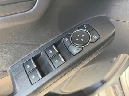 Photo 5 Ford Kuga 2.5 Duratec 180ch Hybrid FlexiFuel ST-Line X Powershift