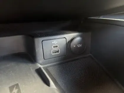 Photo 21 Ford Kuga 2.5 Duratec 180ch Hybrid FlexiFuel ST-Line X Powershift