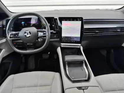 Photo 12 Renault Espace VI E-Tech hybrid 200 Iconic