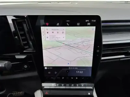 Photo 14 Renault Espace VI E-Tech hybrid 200 Iconic