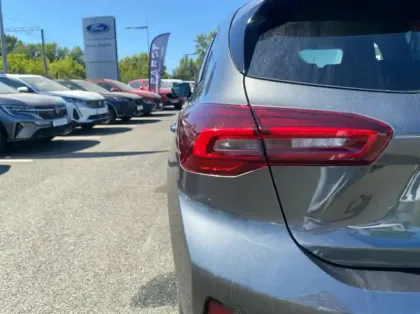 Photo 29 Ford Focus 1.0 EcoBoost mHEV 125ch Titanium X Business
