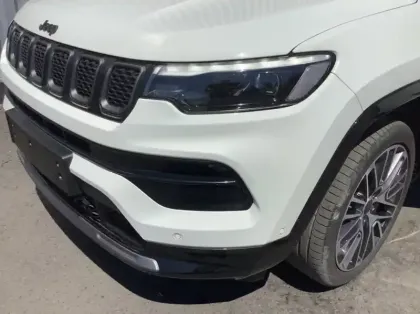 Photo 26 Jeep Compass 1.5 Turbo T4 130 ch BVR7 e-Hybrid Summit
