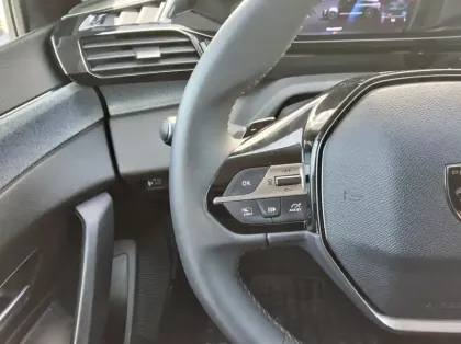 Photo 21 Peugeot 308 Hybrid 145 e-DCS6 Allure