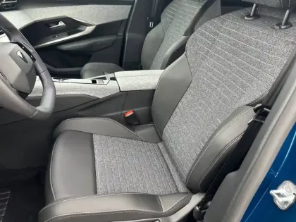 Photo 10 Peugeot 3008  Hybrid 145 e-DCS6