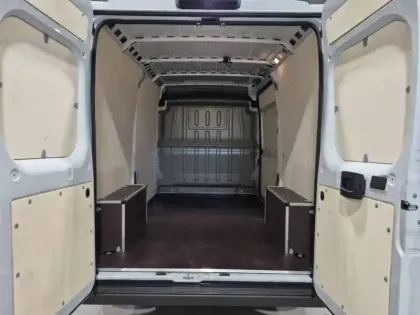 Photo 5 Peugeot Boxer  FGN TOLE 3.3 T DIESEL L2H2 140 CH MANUELLE