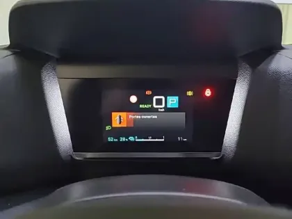 Photo 9 Citroën C4 e- 136 ch autonomie standard  Automatique
