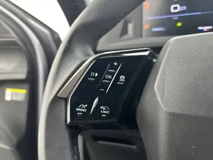 Photo 14 Peugeot 5008  Hybrid 145 ch e-DCS6