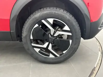 Photo 38 Peugeot 2008  PureTech 130 S&S EAT8