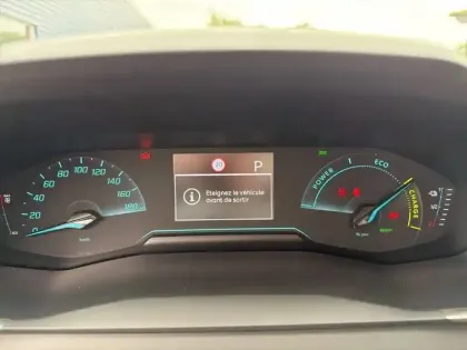 Photo 9 Peugeot 208  Electrique 50 kWh 136ch