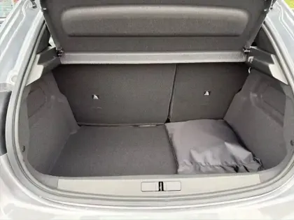 Photo 5 Peugeot 208  Electrique 50 kWh 136ch