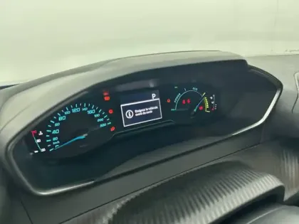 Photo 9 Peugeot 2008  Hybrid 110 e-DCS6
