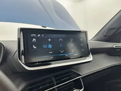 Photo 20 Peugeot 2008  Hybrid 110 e-DCS6