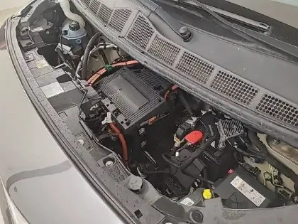 Photo 26 Peugeot Expert  FGN TOLE STANDARD ELECTRIQUE 75KWH 136