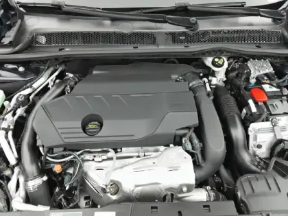 Photo 17 Peugeot 508  Hybrid 225 e-EAT8