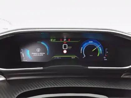 Photo 16 Peugeot 508  Hybrid 225 e-EAT8
