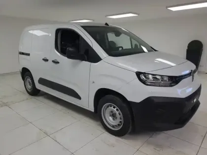 Photo 8 Citroën Berlingo  VAN M DIESEL 100 CH MANUELLE