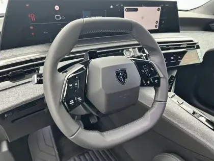Photo 8 Peugeot 3008  Hybrid 145 e-DCS6