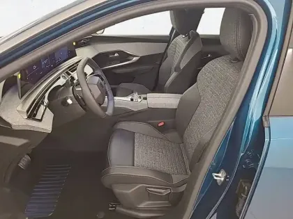 Photo 10 Peugeot 3008  Hybrid 145 e-DCS6