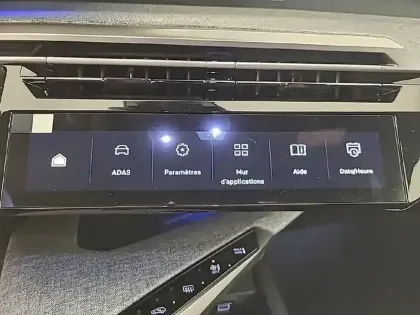 Photo 22 Peugeot 3008  Hybrid 145 e-DCS6