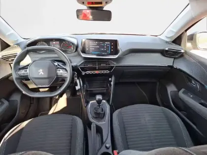 Photo 32 Peugeot 208  PureTech 100 S&S BVM6
