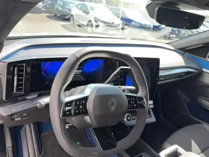 Photo 9 Renault Megane  E-Tech 220 ch autonomie confort