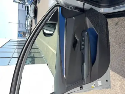 Photo 10 Renault Megane  E-Tech 220 ch autonomie confort