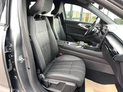 Photo 17 Renault Austral  E-Tech hybrid 200
