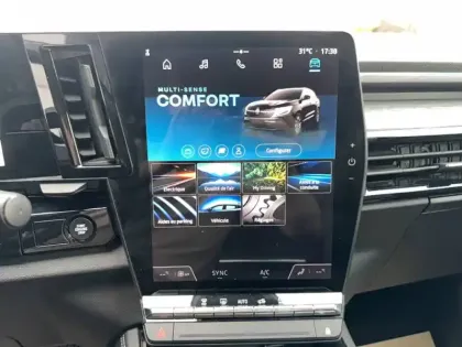 Photo 13 Renault Austral  E-Tech hybrid 200