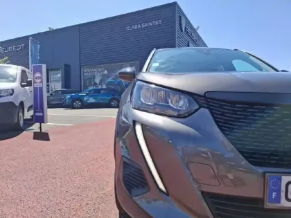 Photo 15 Peugeot 2008  PureTech 100 S&S BVM6