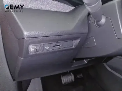 Photo 15 Peugeot 408  PureTech 130 ch S&S EAT8