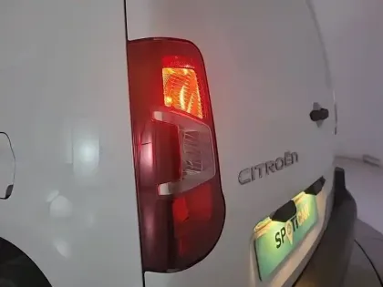 Photo 16 Citroën Berlingo  VAN M DIESEL 100 CH MANUELLE