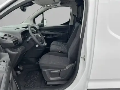 Photo 31 Citroën Berlingo  VAN M DIESEL 100 CH MANUELLE
