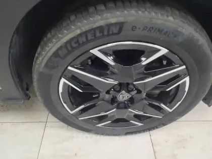 Photo 8 Peugeot 5008  Hybrid 145 ch e-DCS6