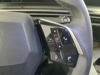 Photo 17 Peugeot 5008  Hybrid 145 ch e-DCS6
