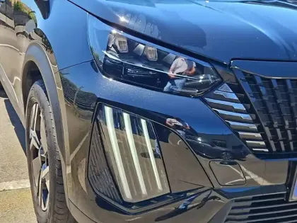 Photo 15 Peugeot 2008  BlueHDi 130 S&S EAT8