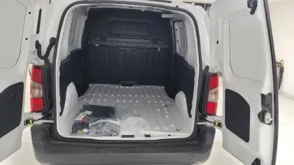 Photo 8 Citroën Berlingo  VAN M DIESEL 100 CH MANUELLE