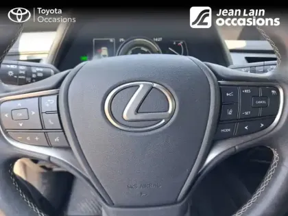 Photo 11 Lexus UX  250h 4WD
