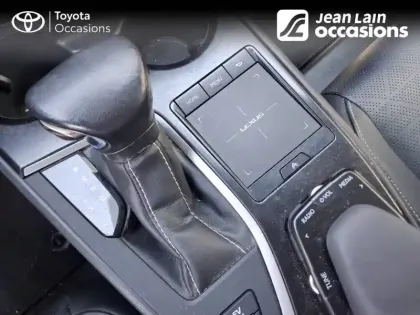 Photo 12 Lexus UX  250h 4WD