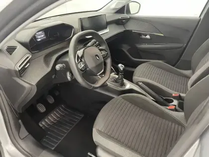 Photo 27 Peugeot 208  PureTech 100 S&S BVM6
