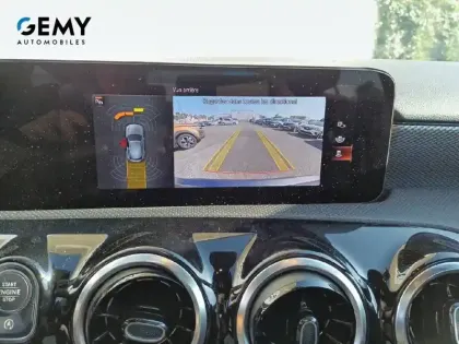 Photo 15 Mercedes Classe A  180 d 8G-DCT