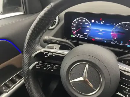 Photo 47 Mercedes GLA  200 d 8G-DCT