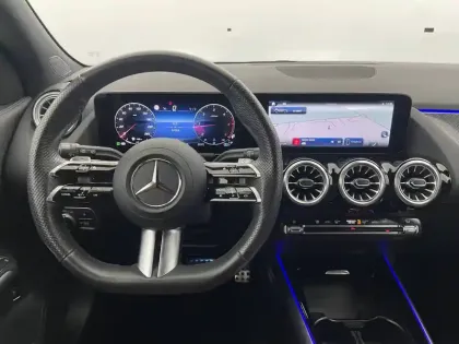 Photo 44 Mercedes GLA  200 d 8G-DCT