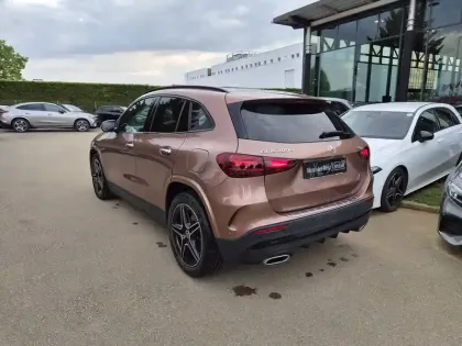 Photo 6 Mercedes GLA  200 d 8G-DCT